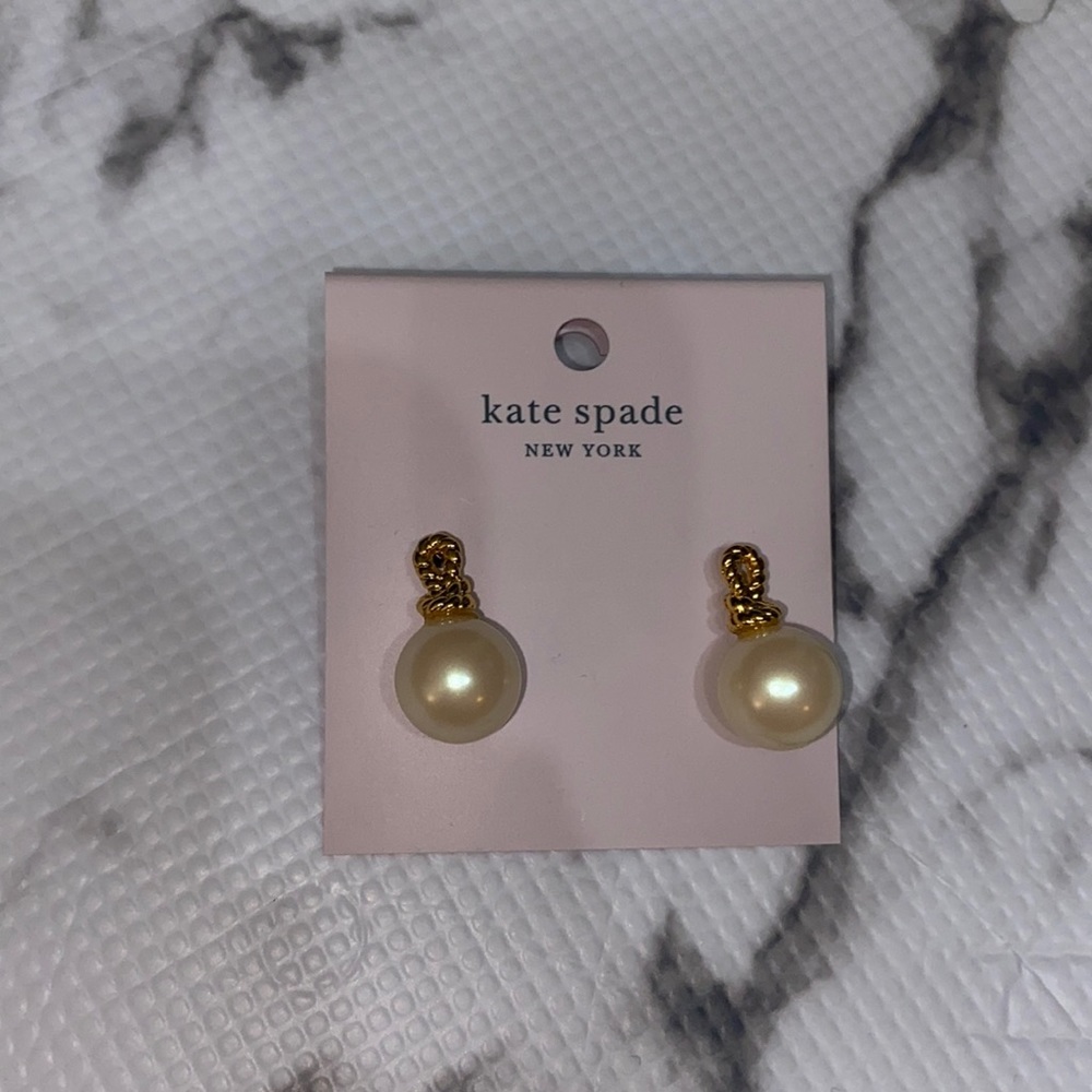 Kate spade Pearl sailors knot earrings new with tags nwt